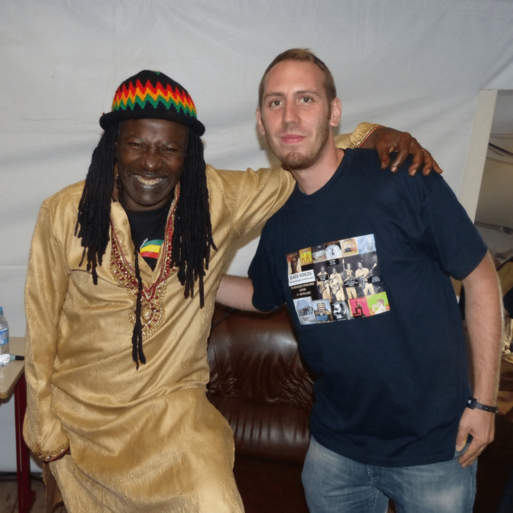 Avec ALPHA BLONDY BLACKVOICES